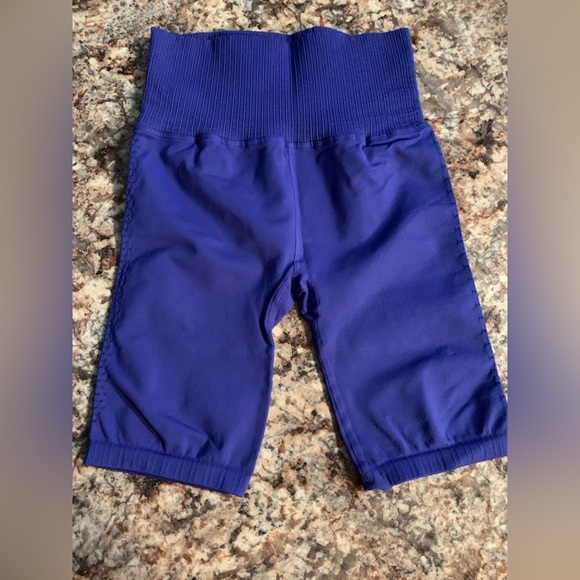 NWOT Free People Movement XS/S Good Karma Bike Shorts Blue New X The Class - Picture 3 of 3